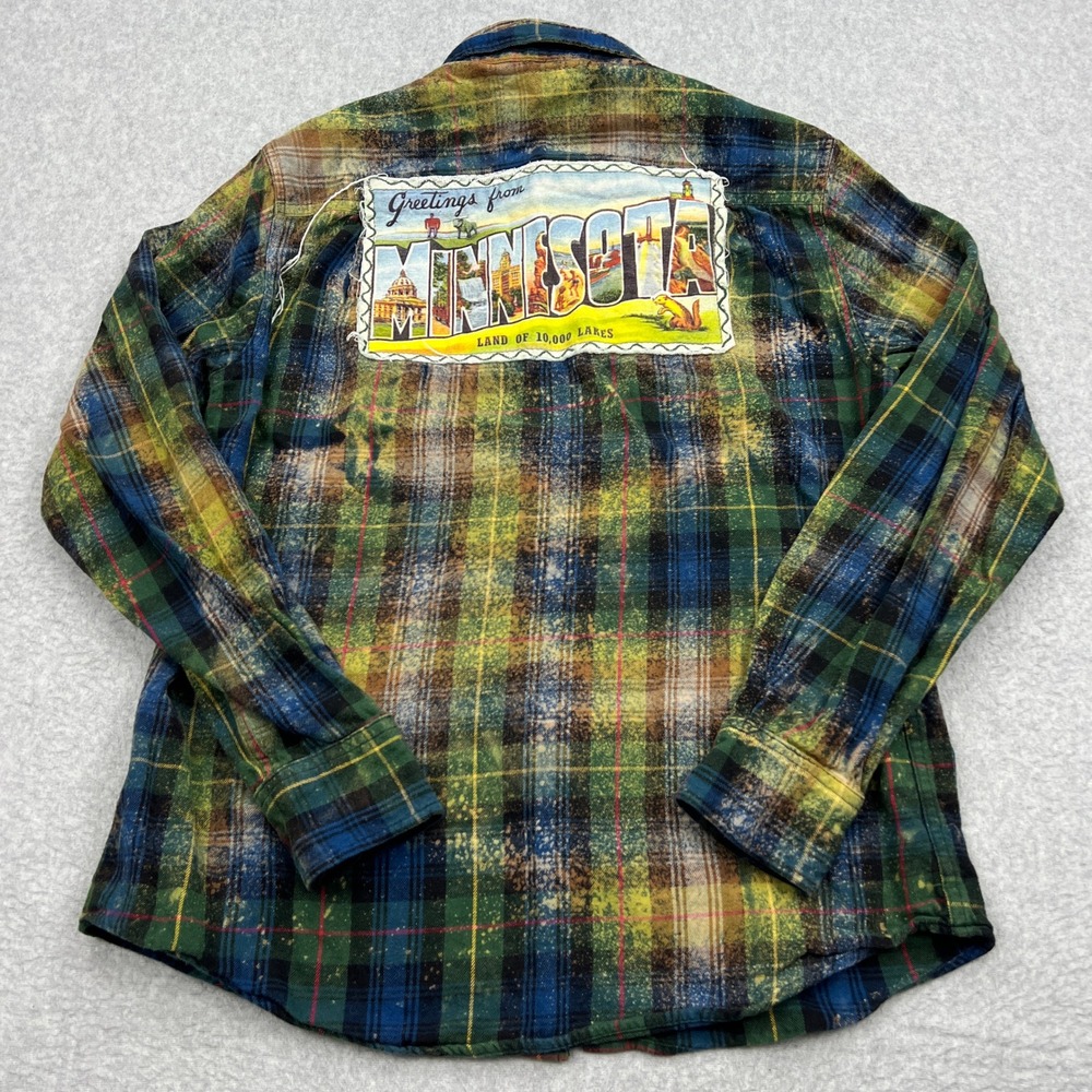 Angry Minnow Vintage Flannel Women's Small Green Plaid Bleached Minnesota Patch